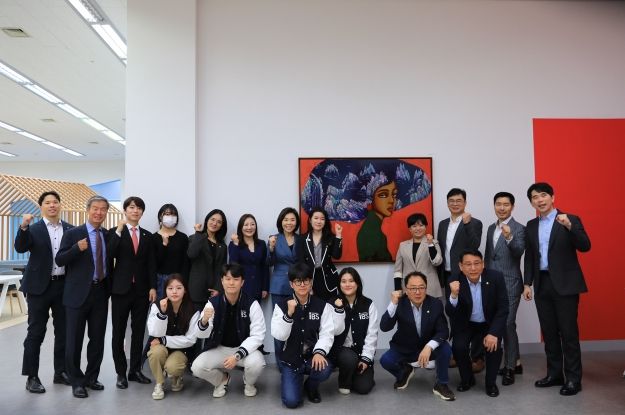 박민협 연수구의원, 인천글로벌캠퍼스 명화 전시 제막식 개최