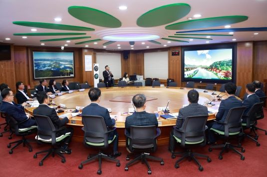 사진은 화순군이 조성할 예정인 개미산 전망대의 조망도.