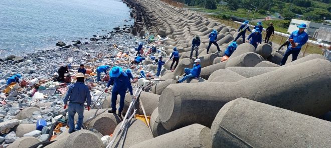 한국석유공사 거제지사, “지구를 살리는 G9 KNOC 플로깅 릴레이 행사” 실시