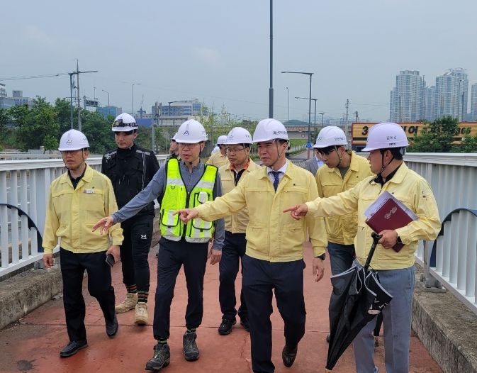 한내대교 점검 장면