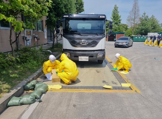 안전불감증 해소…파주시, 공공폐수처리위험 모의훈련