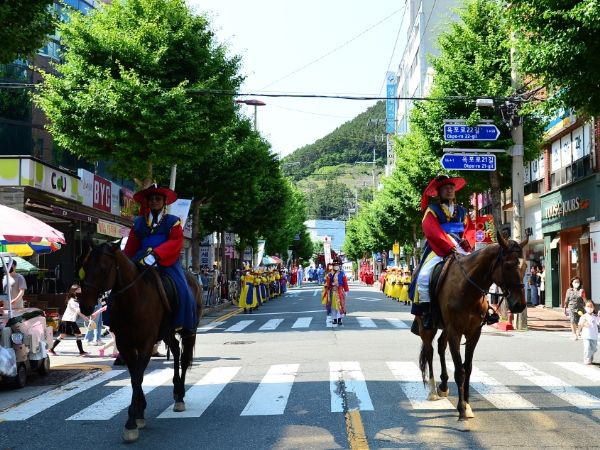 볼거리 늘리고 시민 편의 더하고, 확 달라진 제61회 거제옥포대첩축제!