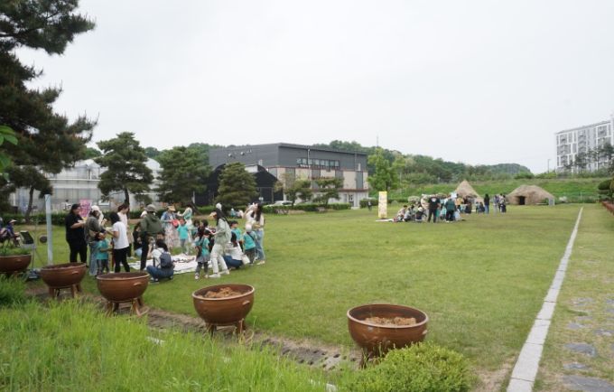 자연사랑 숲놀이로 펼친 원흥유치원 학부모 참여수업