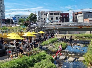 예술과 놀이의 만남, 부산 사상구 학장천그린Art놀이터로 놀러오세요