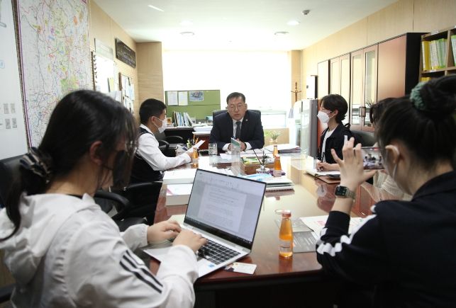 유인호위원장 해밀고학생면담