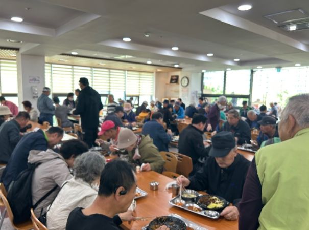 손짜장면 드세요