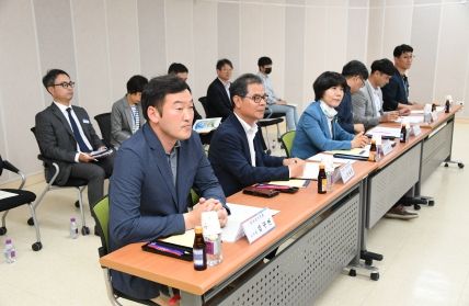 김구연 경남도의원, 광양만권경제자유구역청 주요 현안 청취