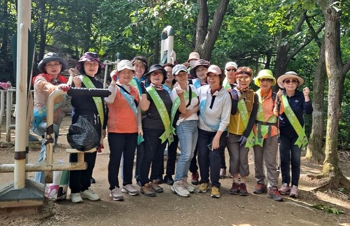의정부시 송산3동 통장협의회, 걷고 싶은 소풍길을 위해 환경정화활동 구슬땀