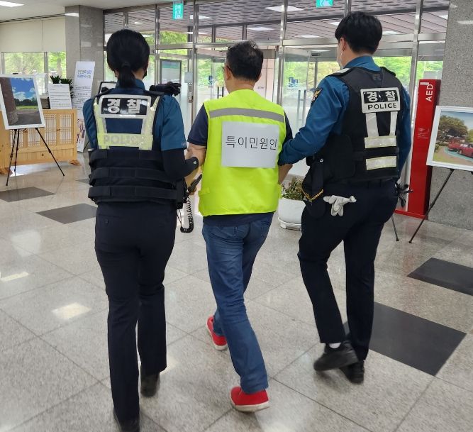 수원시 권선구, 특이민원 발생 대비 경찰 합동 모의 훈련 실시