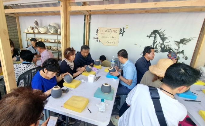 오학동 주민자치회, 제35회 여주도자기축제 초청 교류행사 열어