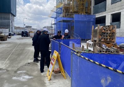 119특별수사대가 관내 공장, 공사장 등 화재 취약 대상물 62곳에서 소방관계법령 위반단속을 벌이고 있다.