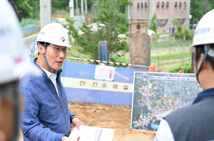 이용록 홍성군수, 여름철 재난 대비 주요 사업장 점검