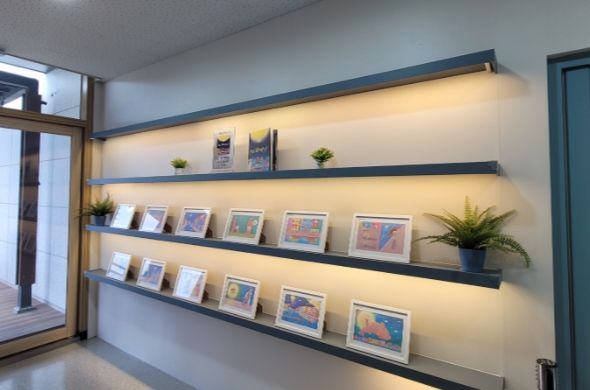 남산모루작은도서관, 그림책 『달님, 왜 따라와요?』 원화전시회 개최