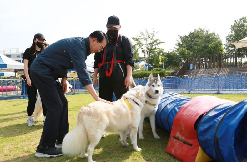 지난 10일 동문근린공원에서 열린 2023년 서산 반려동물 페스티벌 모습