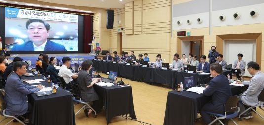 광명시는 12일 광명시청 대회의실에서 국제안전도시 공인을 위한 1차 심사를 실시했다