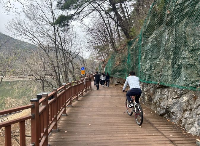 장미터널 구간 사진