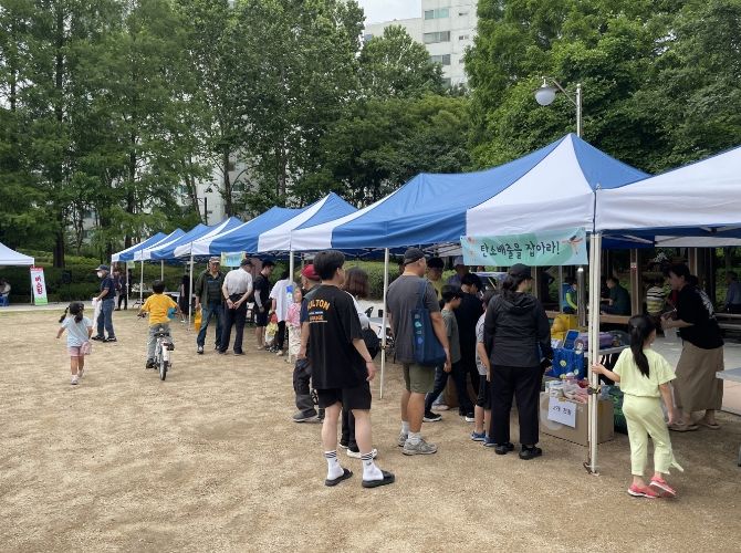 고양시 행신2동 주민자치회, ‘나눔장터·1일 갤러리’ 성료
