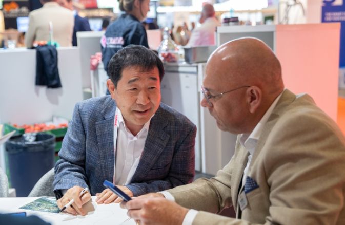 국제 전시회인 ‘그린테크(Green Tech) 박람회 방문한 사진