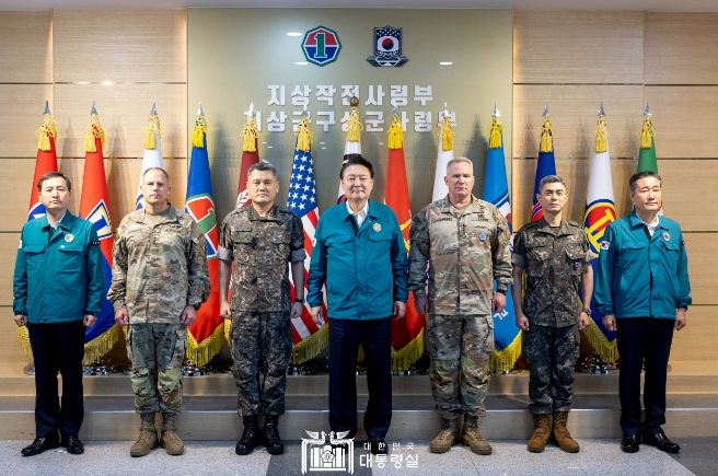 8월 21일 윤석열 대통령은 '을지 자유의 방패(UFS, Ulchi Freedom Shield)' 육군 지상작전사령부를 방문해 군사대비태세와 연습 상황을 점검하고 연습에 참가 중인 한미 장병들을 격려했다.